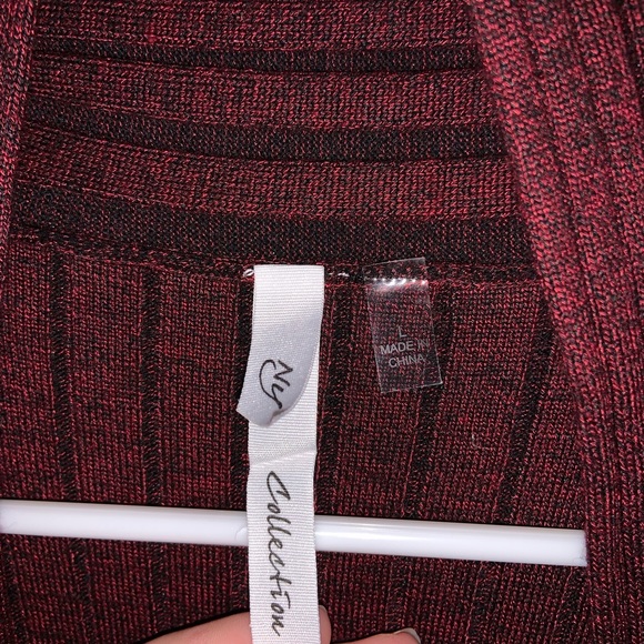 Women’s red and black cardigan - Picture 4 of 4